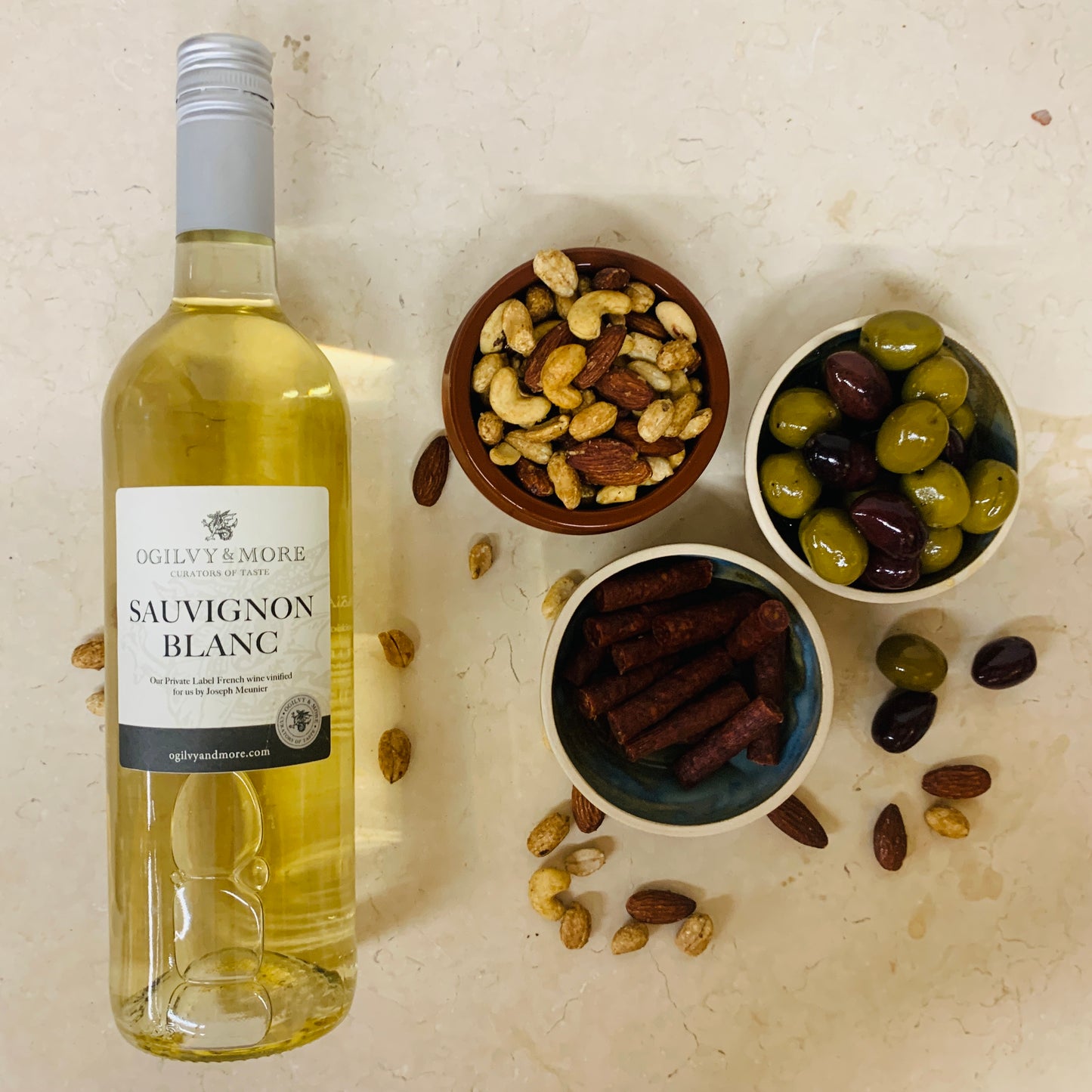O&M Exclusive Wine and Nibbles Treat Pack